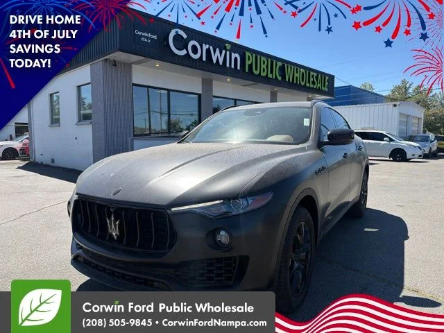 2017 Maserati Levante S's photo