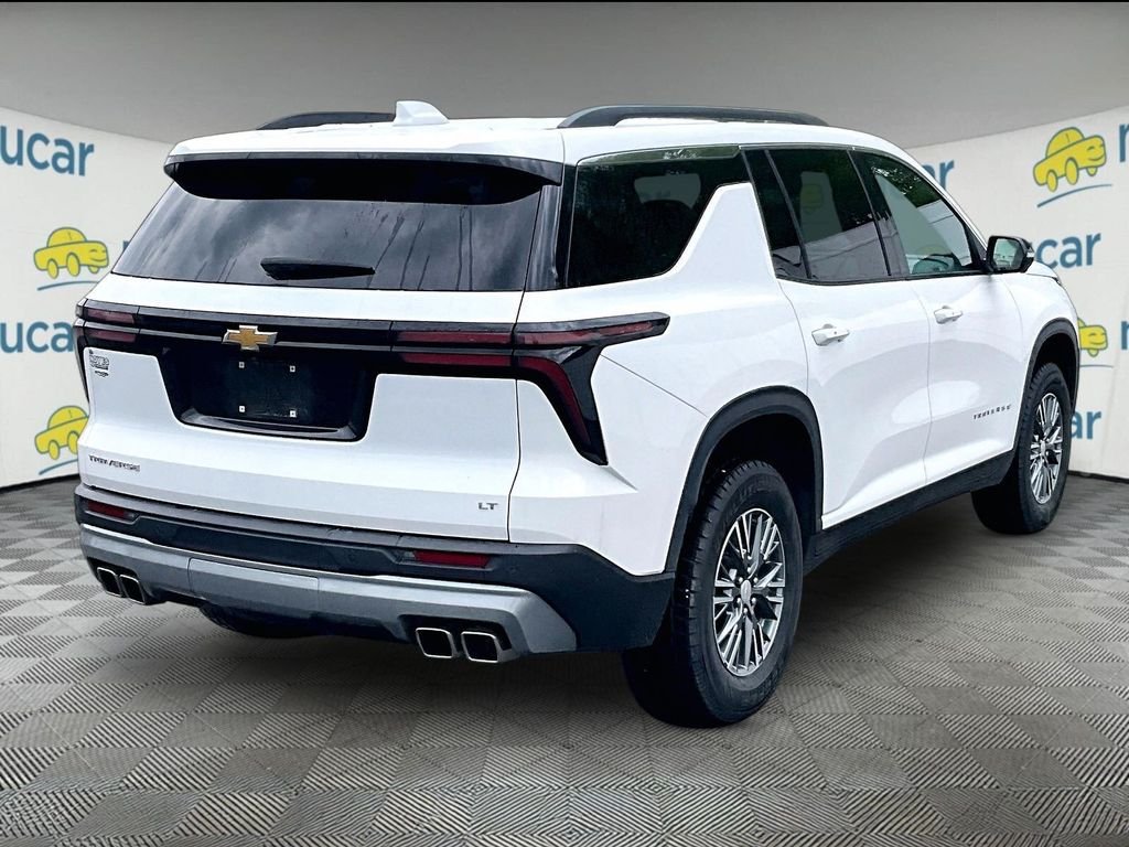 Used 2024 Summit White Chevrolet  image 6