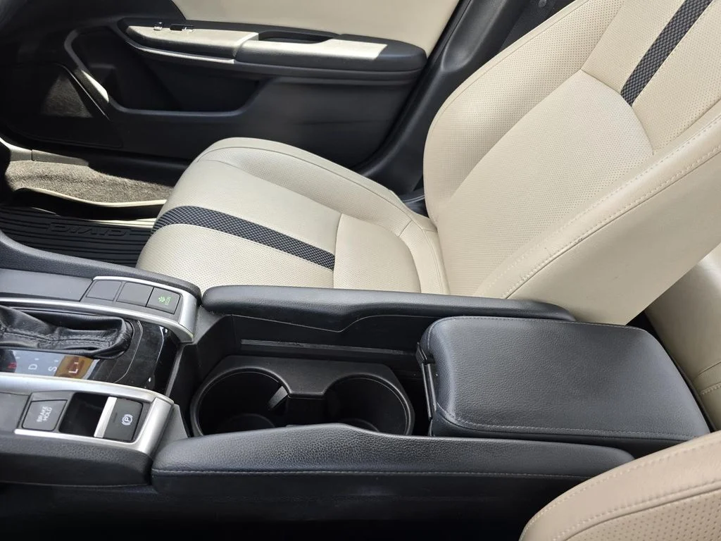 Used 2020 White Honda EX-L image 18