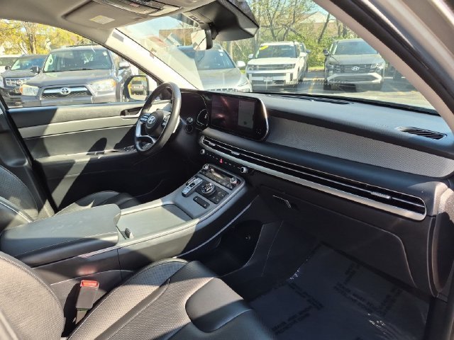 Used 2024 Silver Hyundai SEL image 34