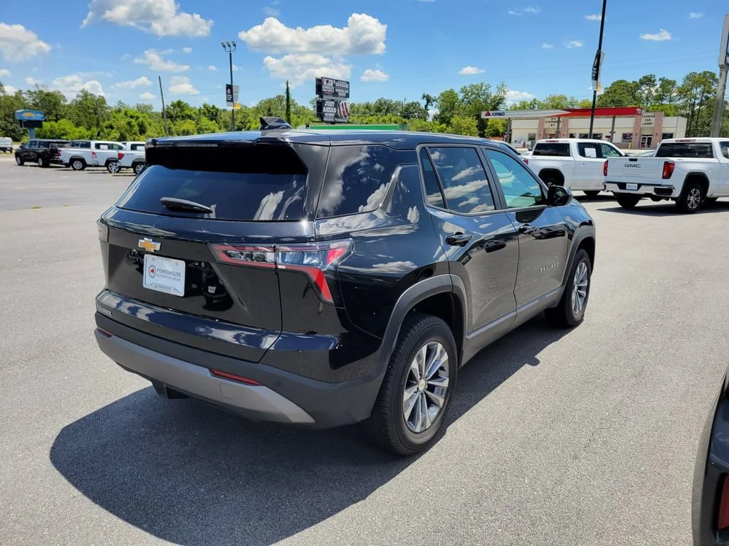 Used 2025 Mosaic Black Metallic Chevrolet LT image 5