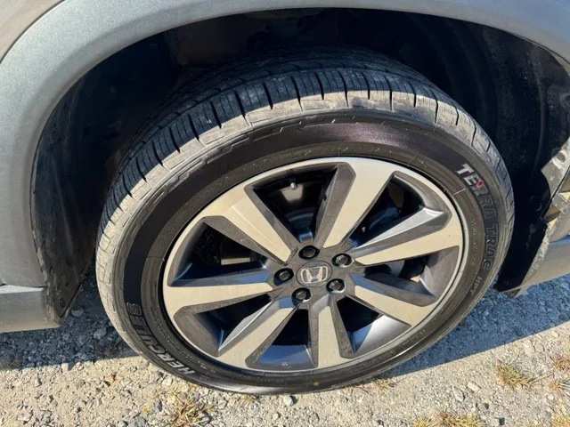 Certified Used 2025 Silver Honda Touring image 11