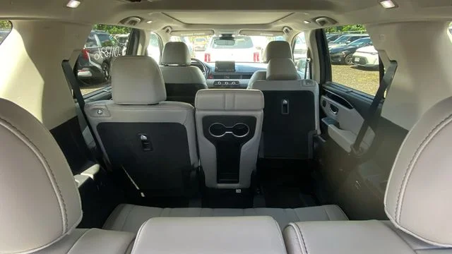 Used 2024 Blue Honda Touring image 10
