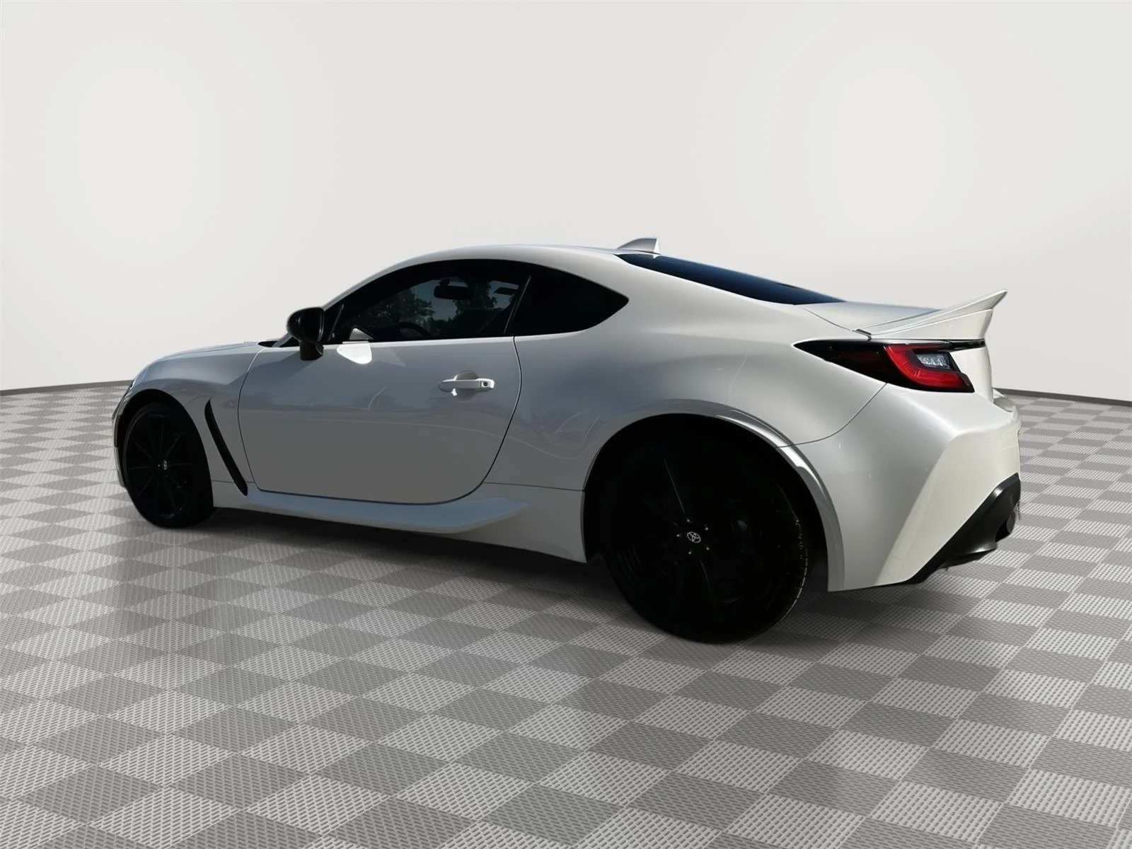 Used 2023 Halo Toyota Premium image 4