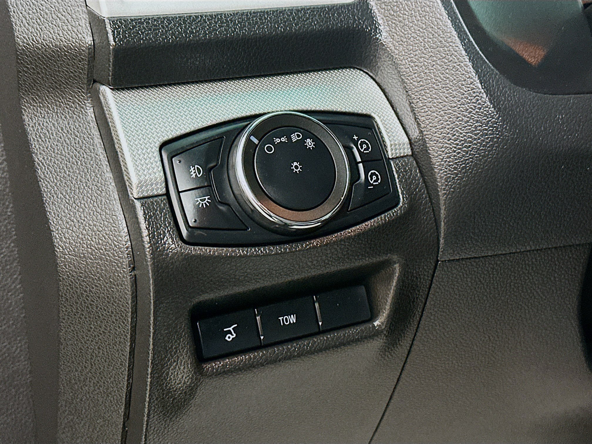 Used 2011 Black Ford XLT image 11