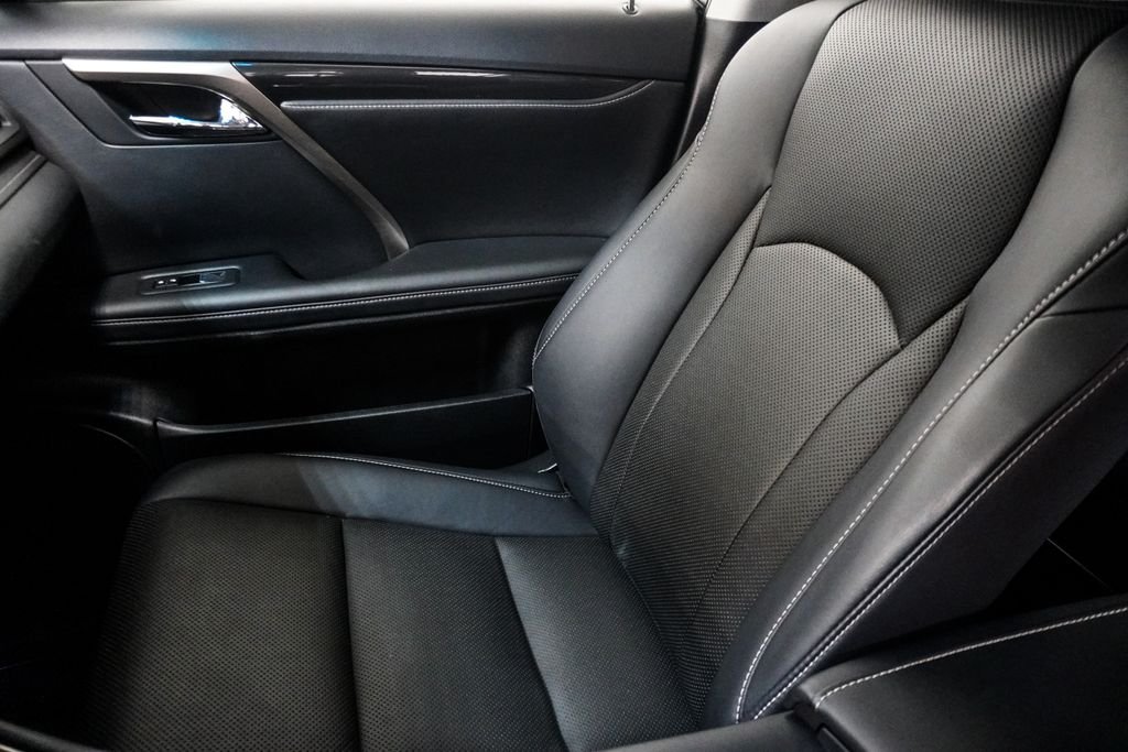Used 2019 Silver Lexus 350 image 29