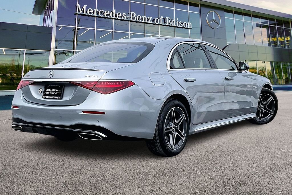 Used 2026 Black Mercedes-Benz S 580 image 10