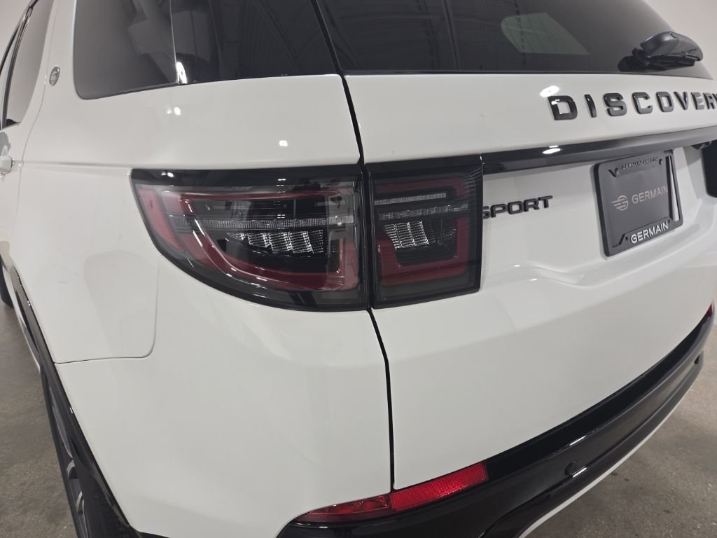 New 2026 Fuji White LAND ROVER  image 11
