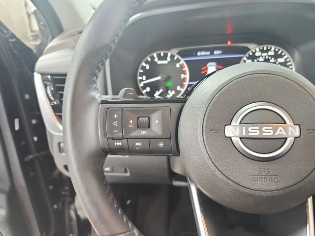 Used 2023 Black Nissan SV image 24