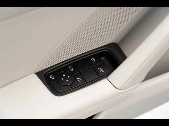 Certified Used 2025  Porsche Carrera image 45