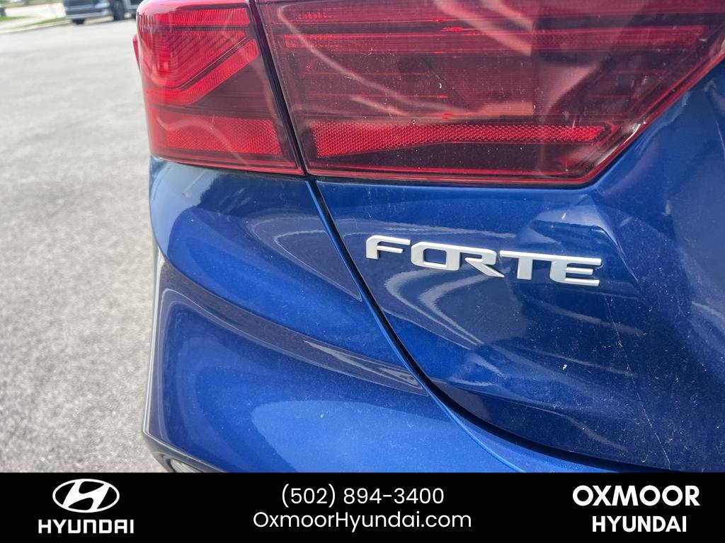 Used 2022 Deep Sea Blue Kia LXS image 12