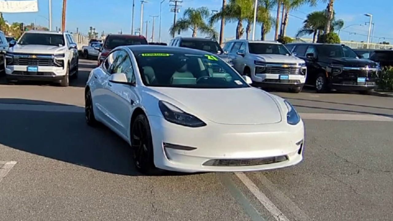 Used 2021 Tesla Model 3 Base with VIN 5YJ3E1EB2MF004010 for sale in Buena Park, CA