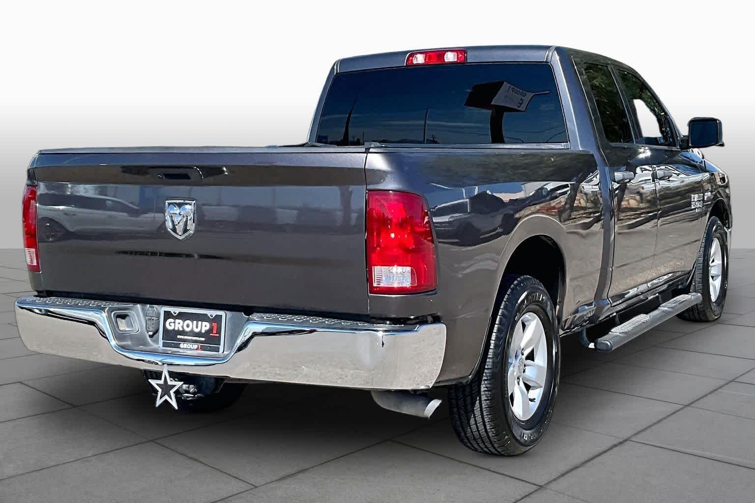 Used 2019 Granite Crystal Metallic Clearcoat Ram Tradesman image 12