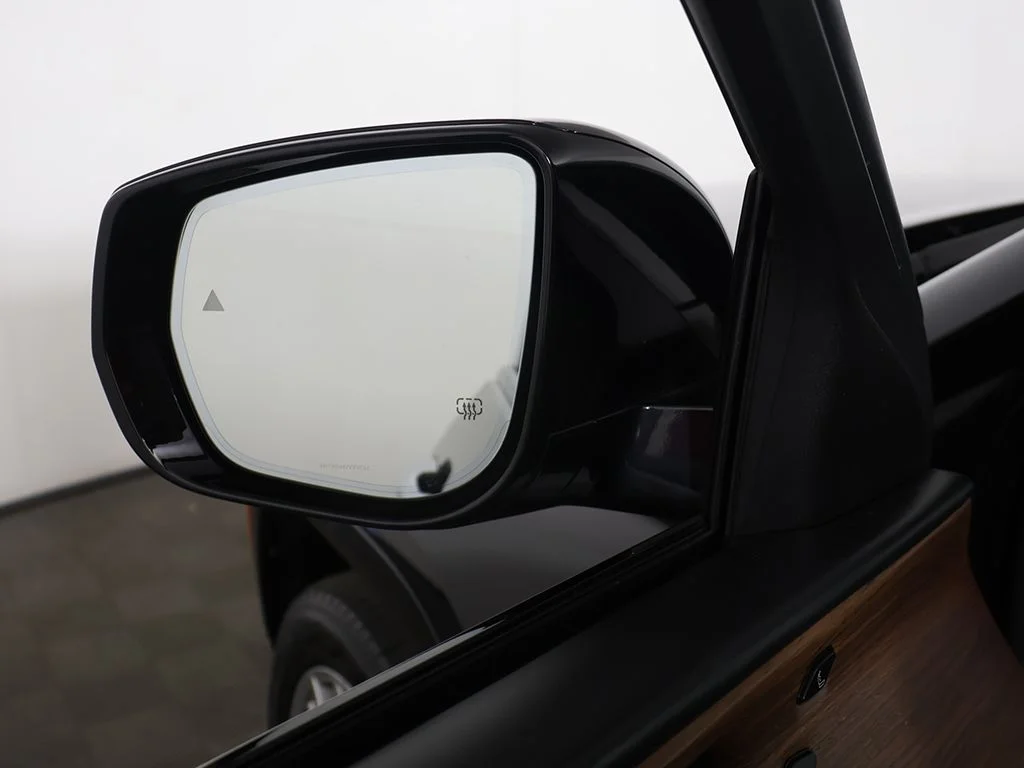 Used 2023 Black Jeep Summit image 36