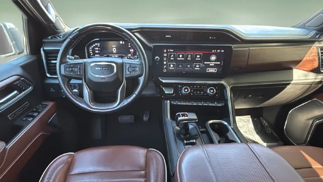 Used 2024 Silver GMC Denali Ultimate image 9