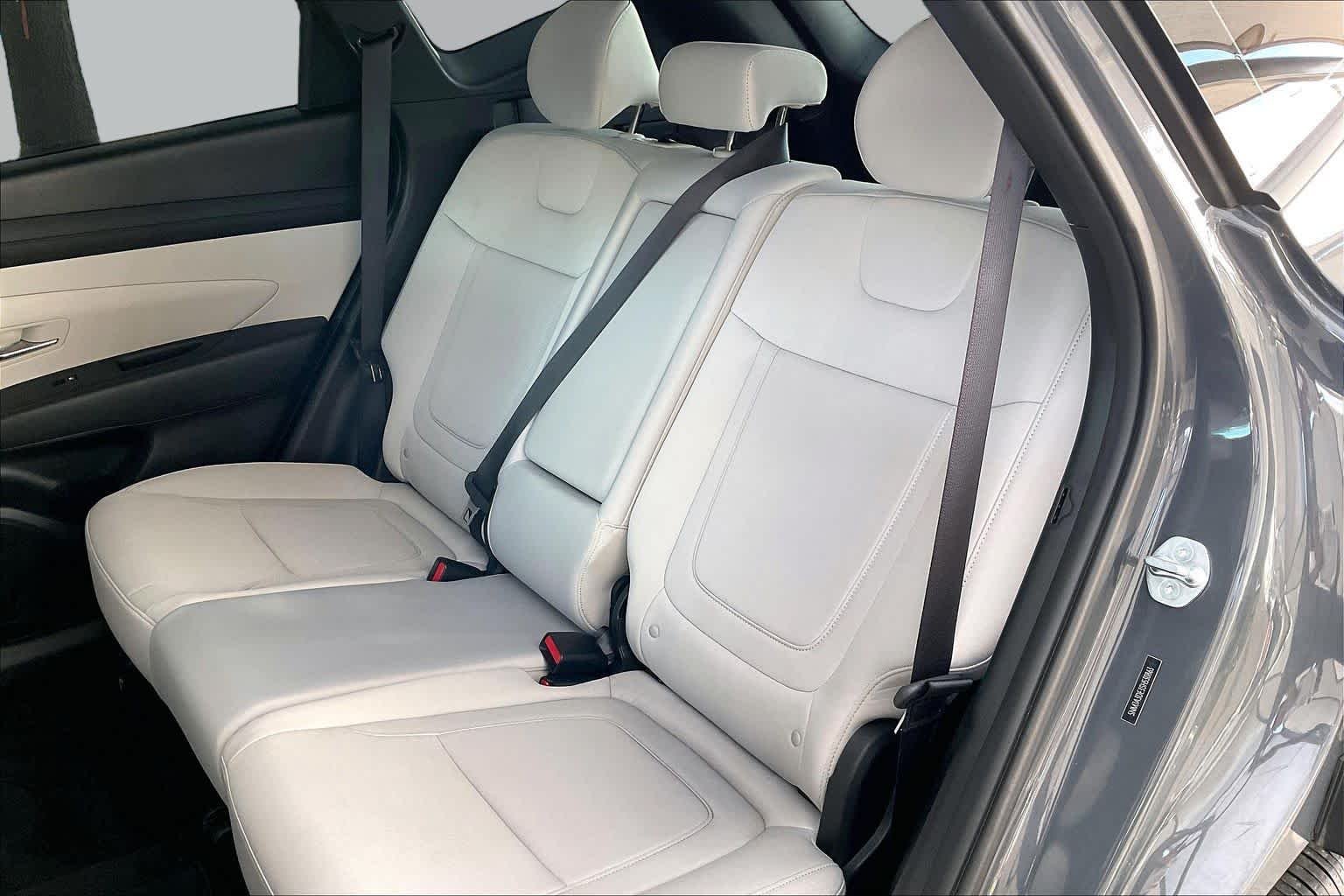 Used 2025 Ecotronic Gray Hyundai SE image 21