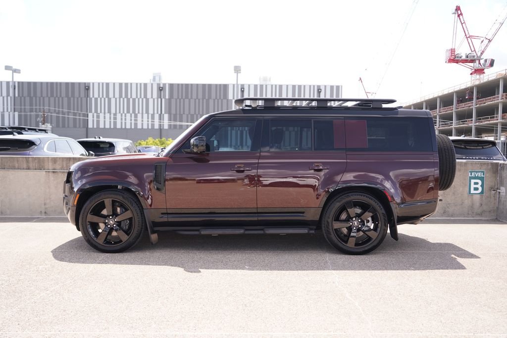 Certified Used 2025 Red Land Rover X-Dynamic SE image 5