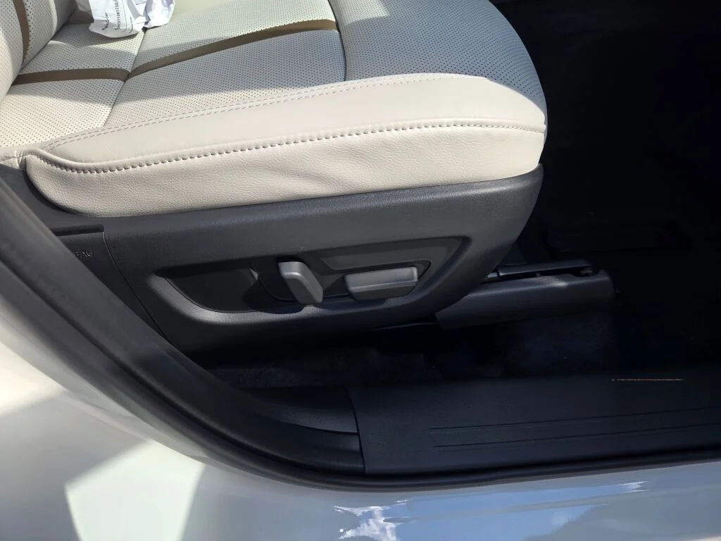 New 2026 Rhodium White Premium Mazda 3.3 Turbo S Premium Sport AWD image 5