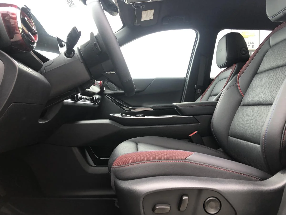 New 2026 Black Chevrolet Awd 4dr Rs image 10