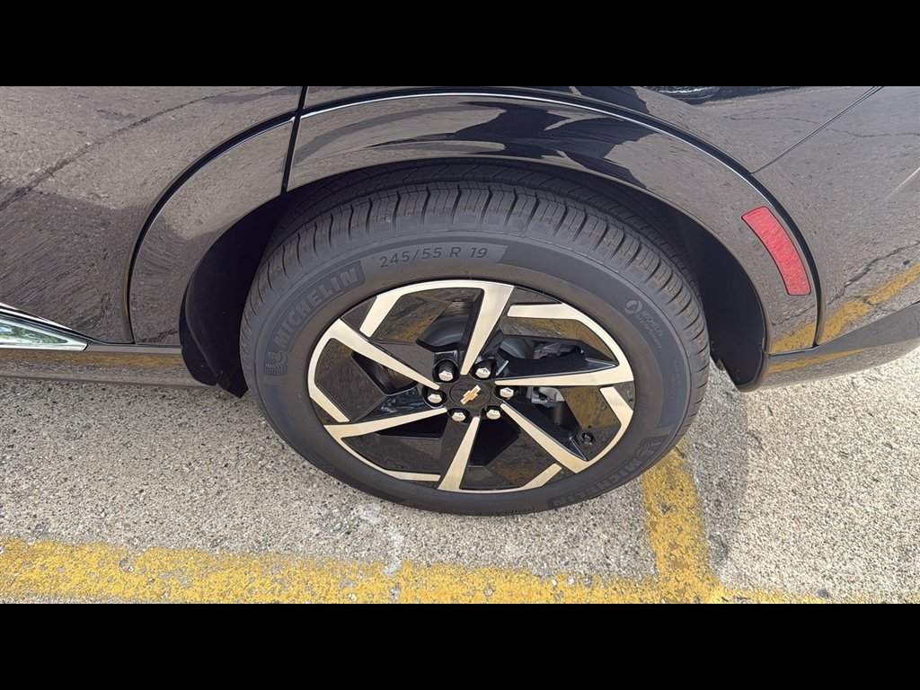 2025 Chevrolet Equinox EV 1LT - Photo 25