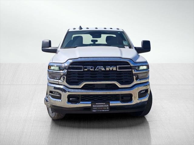 New 2026 Bright White Clear-Coat Exterior Paint RAM TRADESMAN image 28