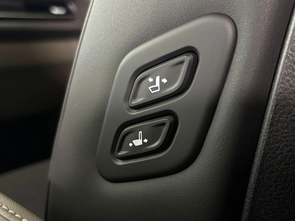 New 2026 Ceramic Silver Kia EX image 36