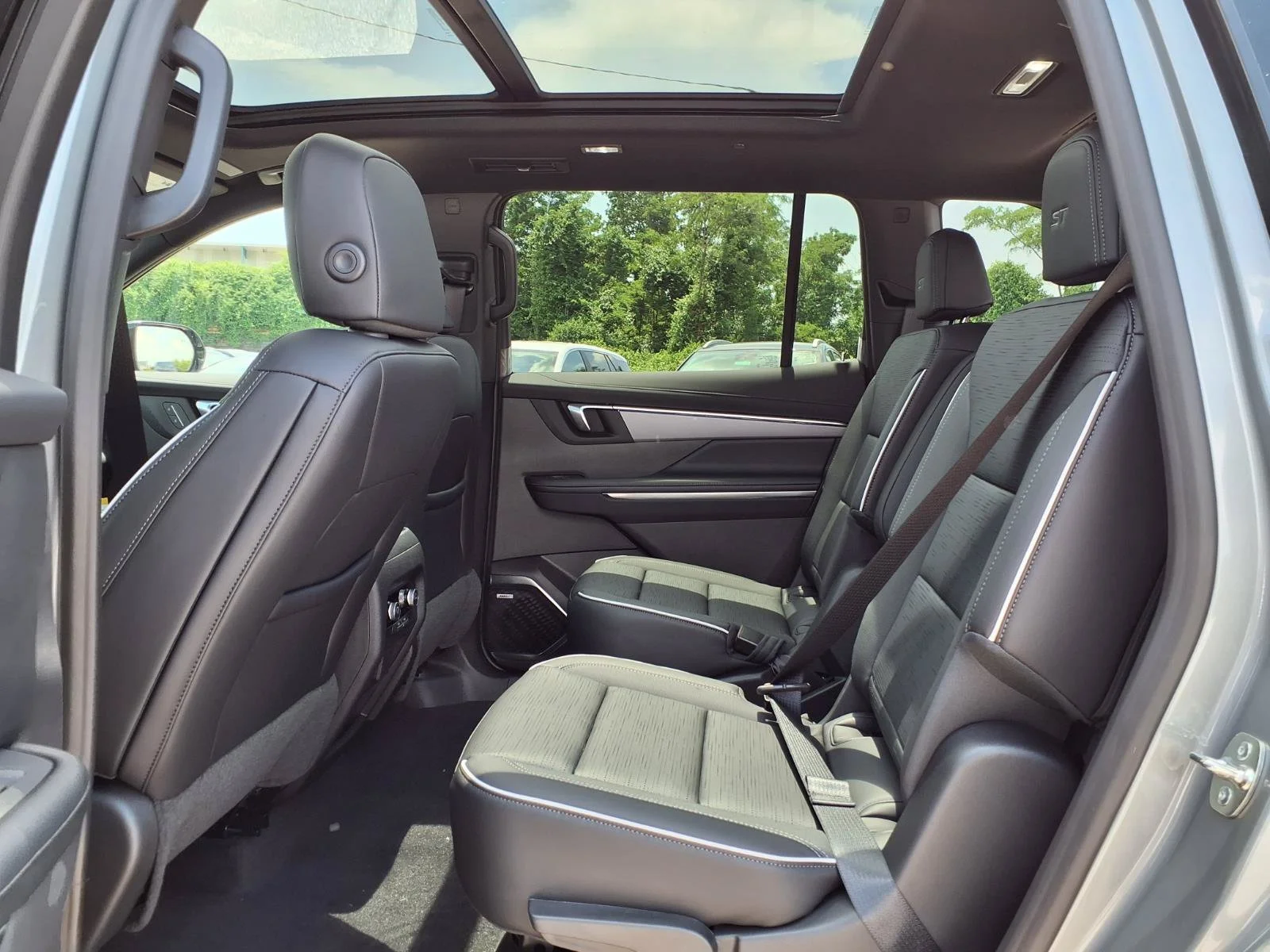 2026 Buick Enclave Sport Touring - Photo 16