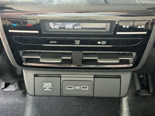 Used 2022 Silver Acura Technology image 15