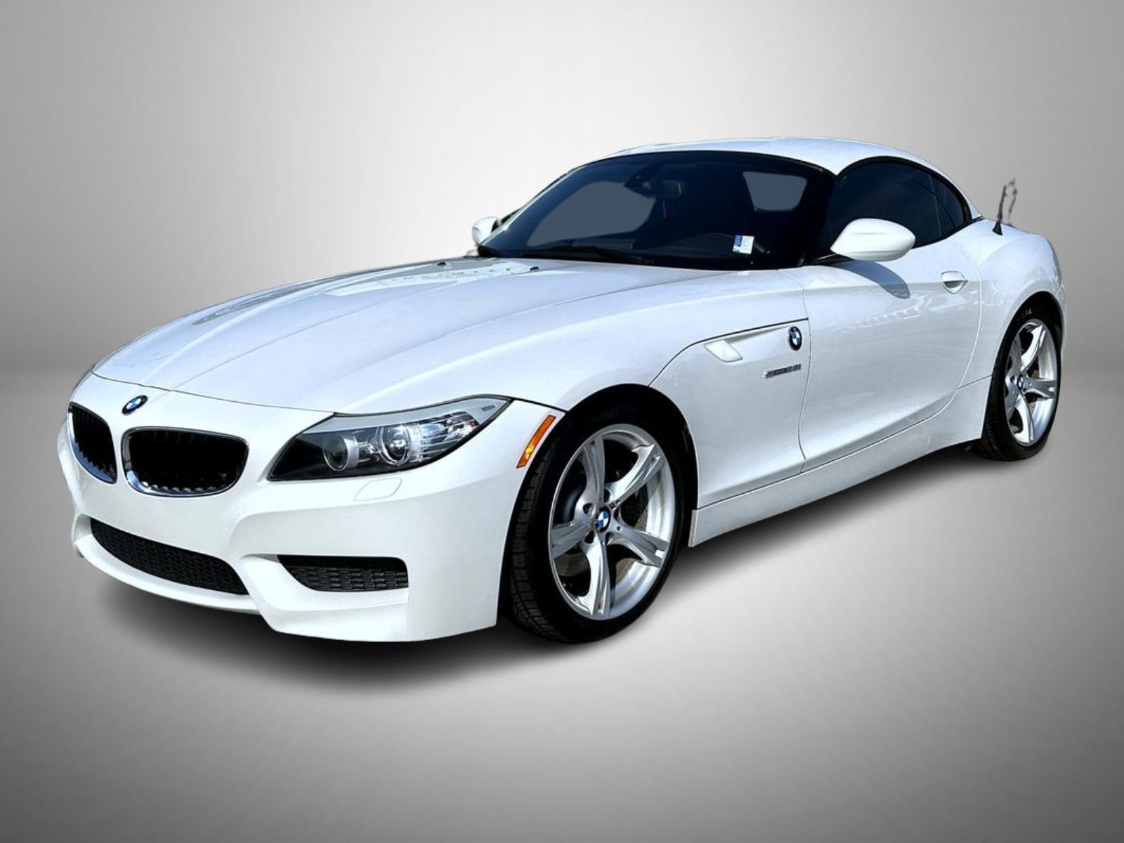 Used 2013 White BMW sDrive28i image 1