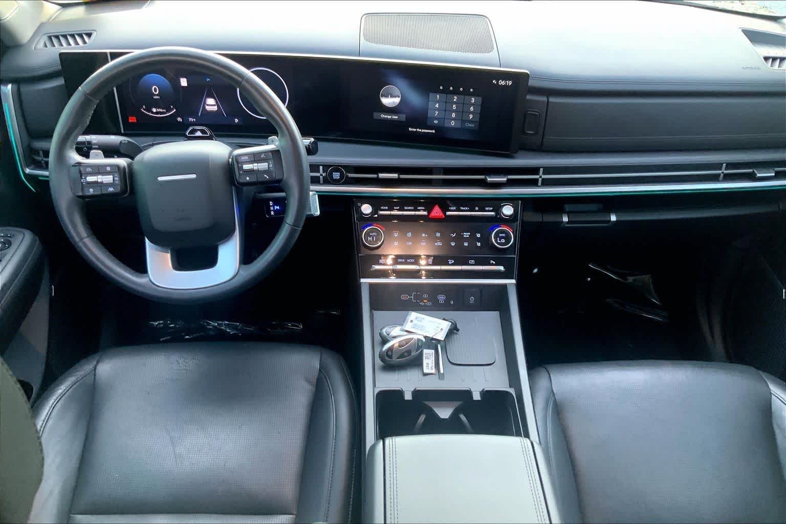 Used 2024 Rockwood Green Hyundai Limited image 15