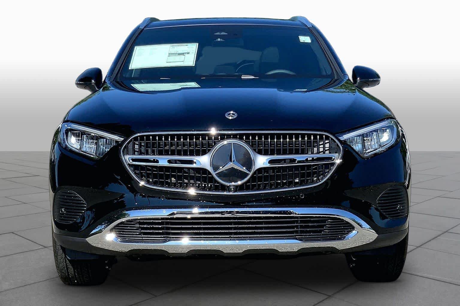 New 2026 Black Mercedes-Benz GLC 300 image 3