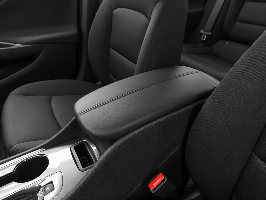 Used 2023 White Chevrolet LT image 42