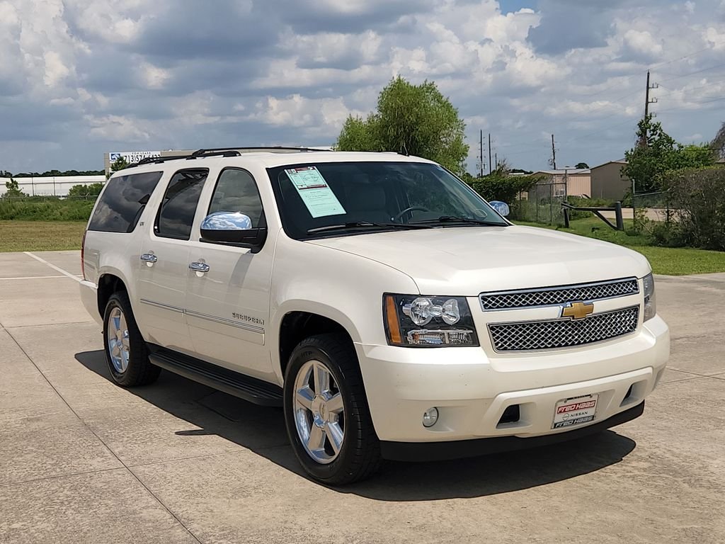 Used 2013 White Chevrolet LTZ image 3