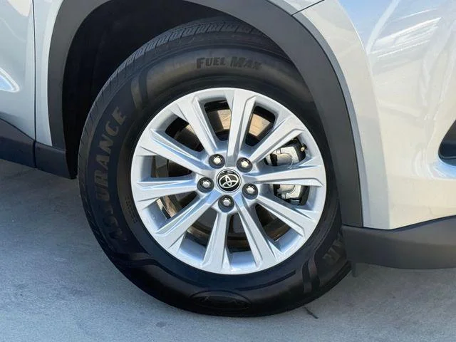 Certified Used 2026 CELESTIAL SILVER Toyota XLE image 2