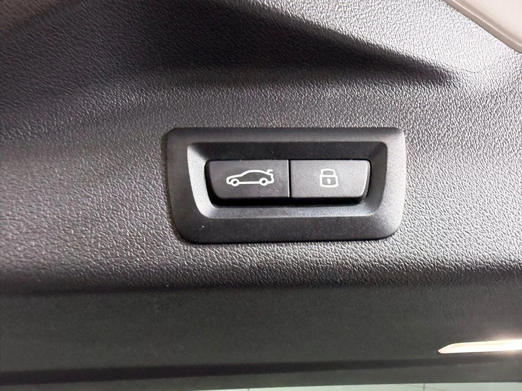 Certified Used 2025 White BMW xDrive50e image 31