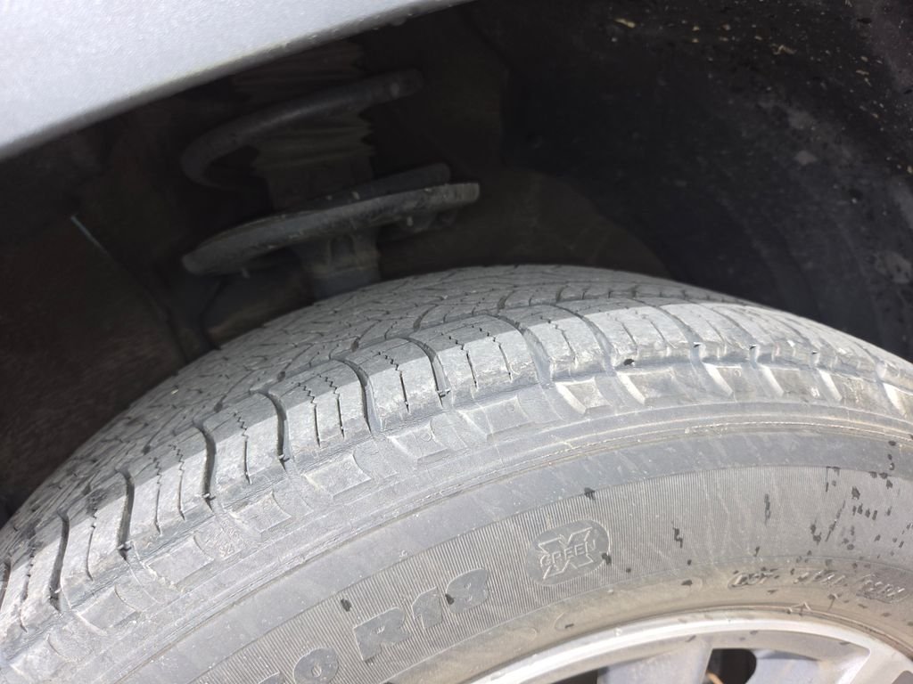 Used 2017 Red Toyota XLE image 10
