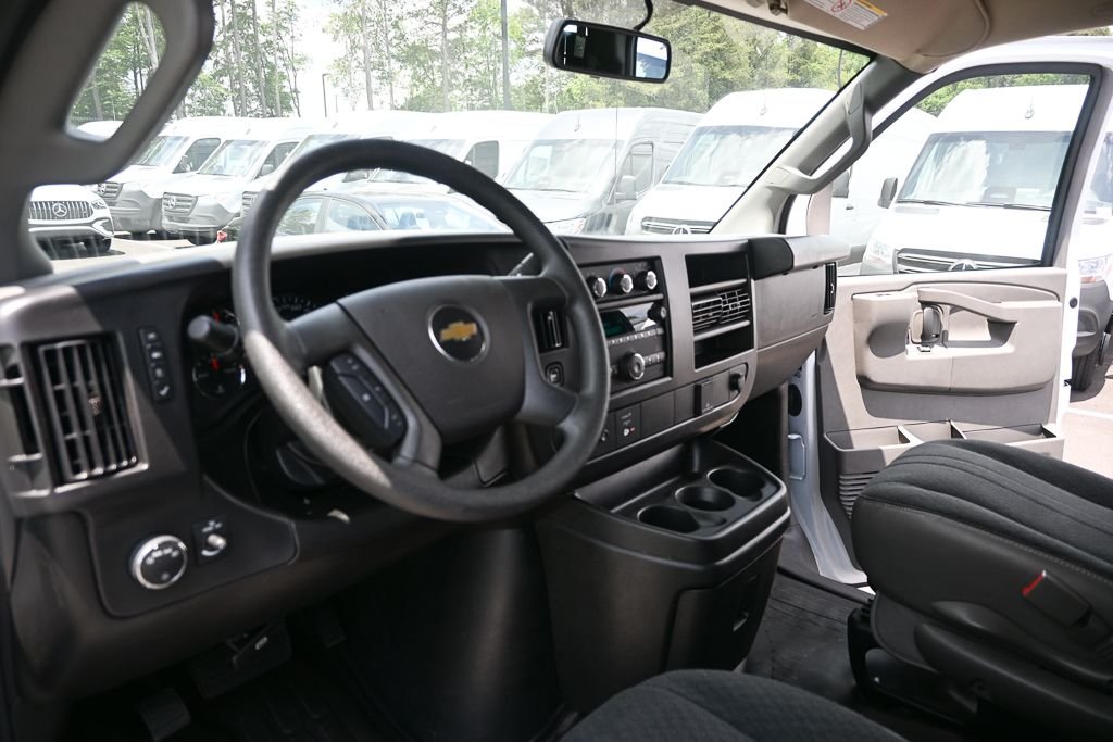 Used 2025 White Chevrolet Work Van image 6