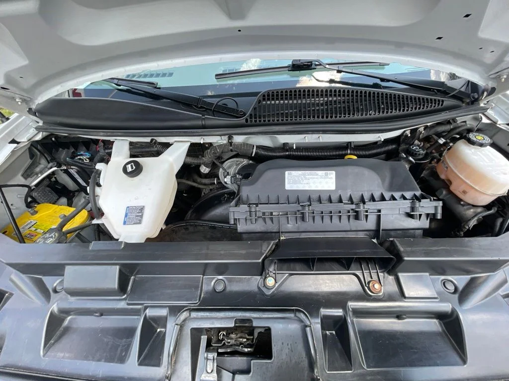 Used 2023 White GMC Work Van image 27