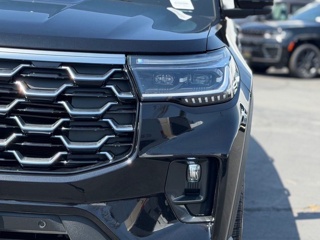 Used 2025 Black Ford Platinum image 13