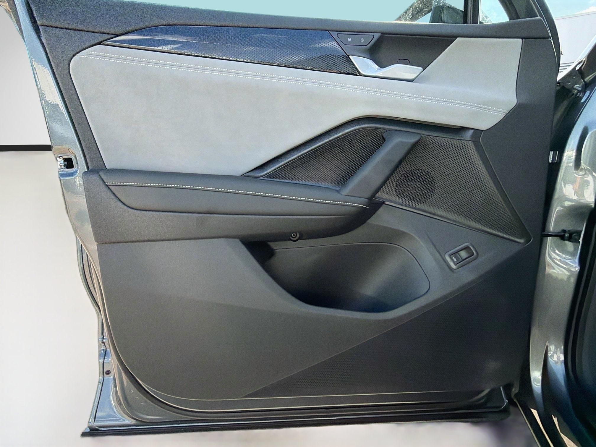 2026 Volkswagen Tiguan SE R-LINE BLACK - Photo 22