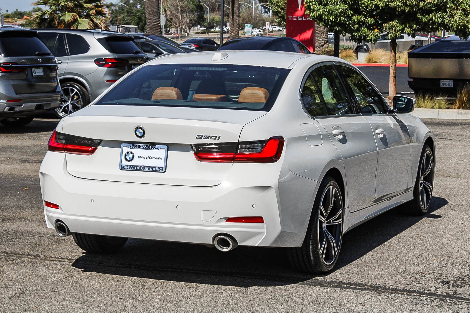 Used 2024 Alpine White BMW 330i image 6