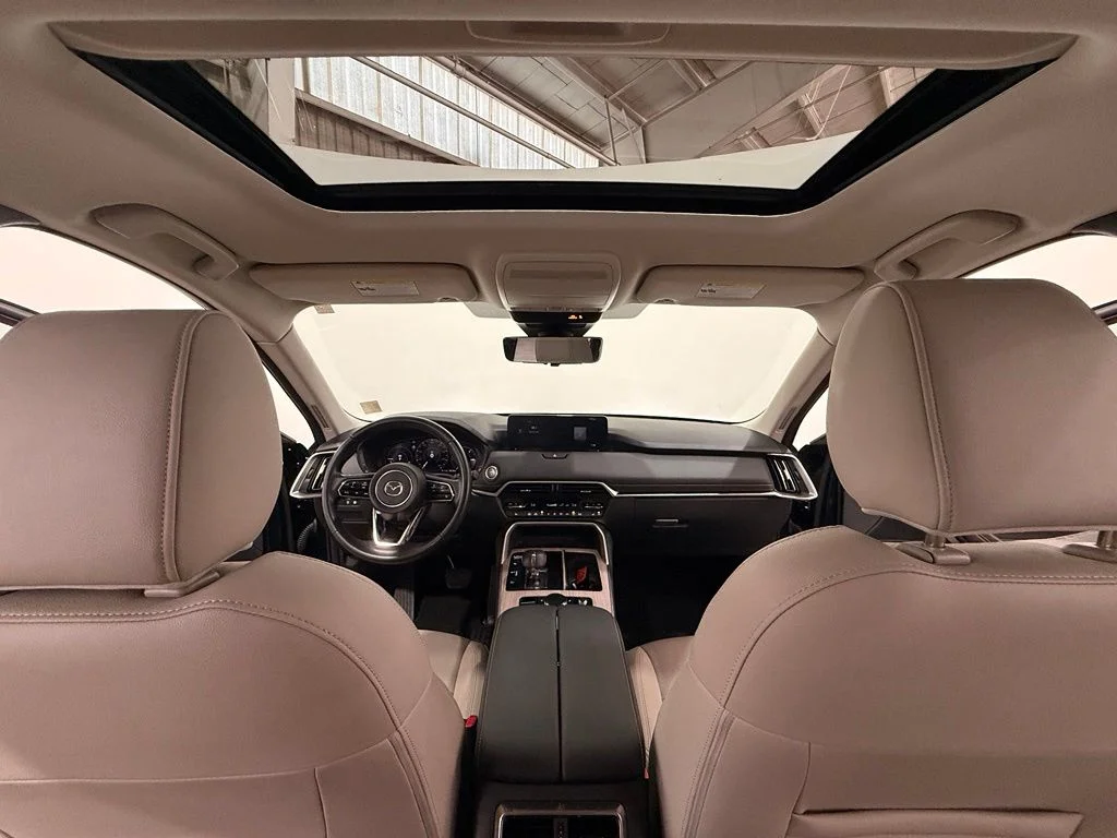 Used 2024 Blue Mazda Preferred image 18