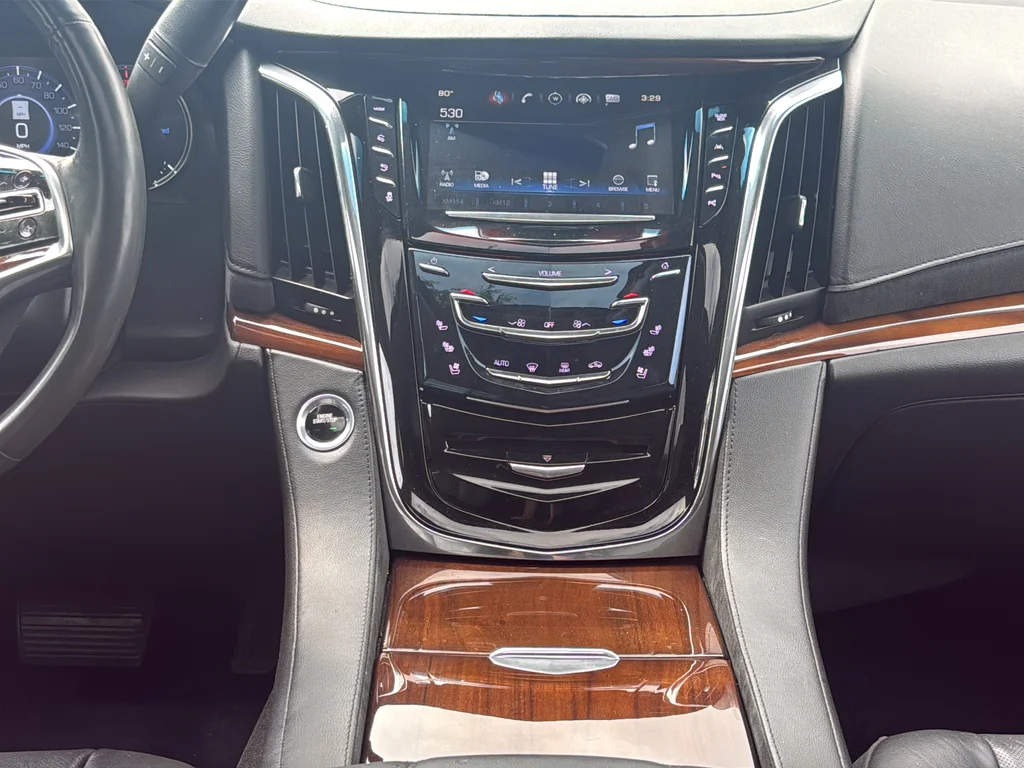 Used 2017 Silver Cadillac Premium image 19