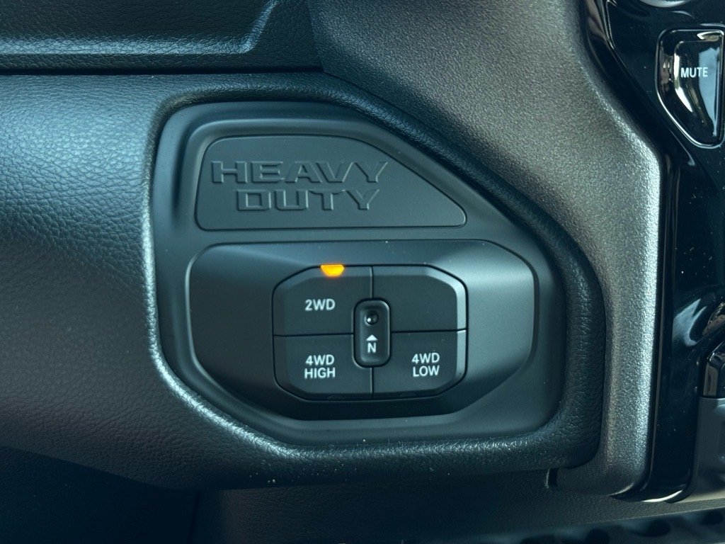 2025 RAM 2500 Tradesman - Photo 8