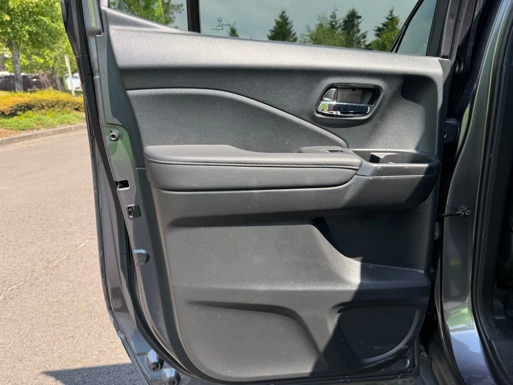 Used 2022 Modern Steel Metallic Honda RTL-E image 21