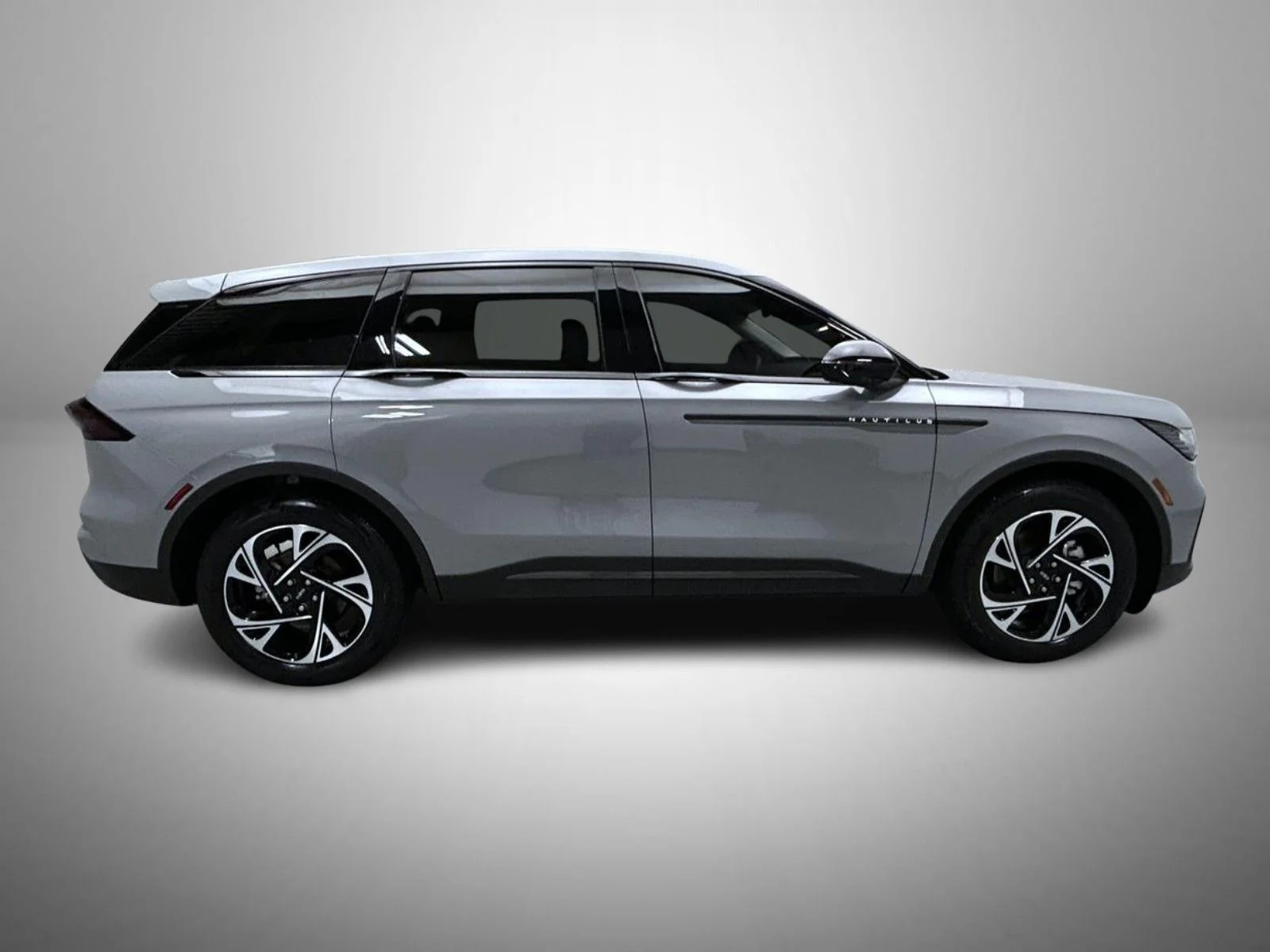 Used 2026 Gray Lincoln Premiere image 4