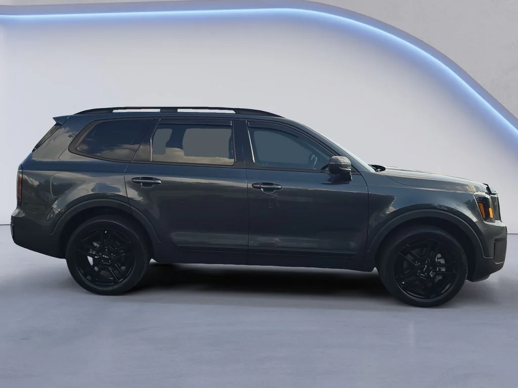 Used 2024 Gravity Gray Kia EX X-Line image 7