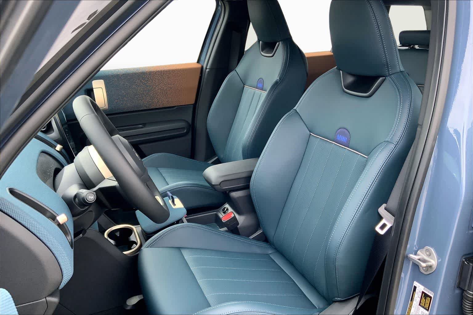 New 2026 Slate Blue Metallic MINI Signature Plus image 9
