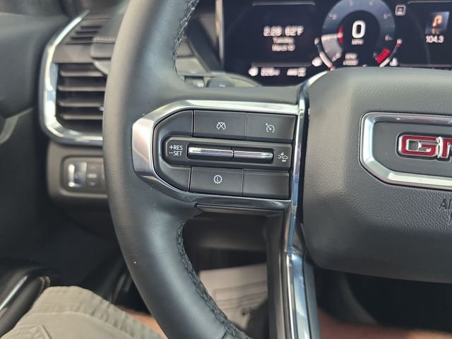 Used 2025 Silver GMC Elevation image 19