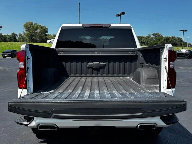 Used 2021 Beige Chevrolet RST image 8